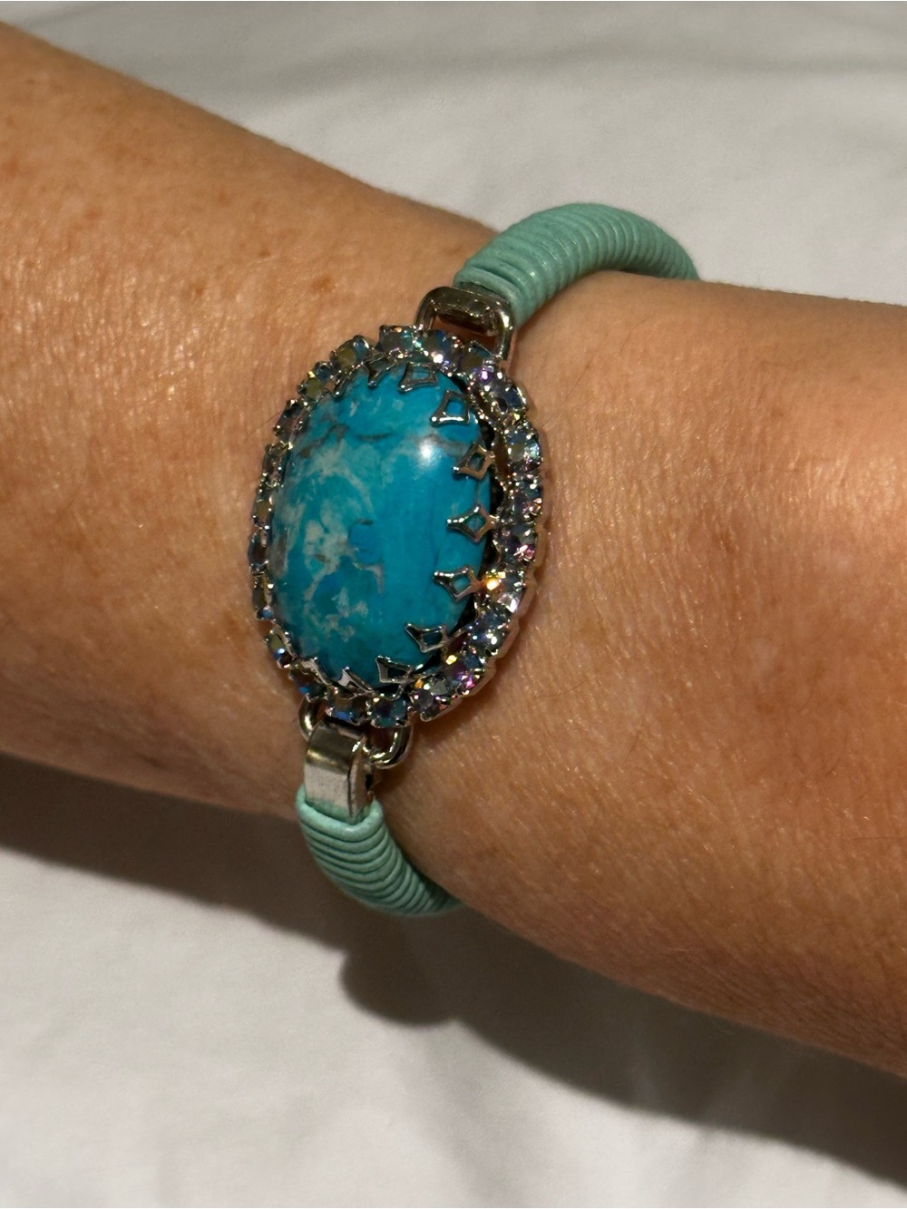 Turquoise Howlite with Natural Leather and Rhodium Plate